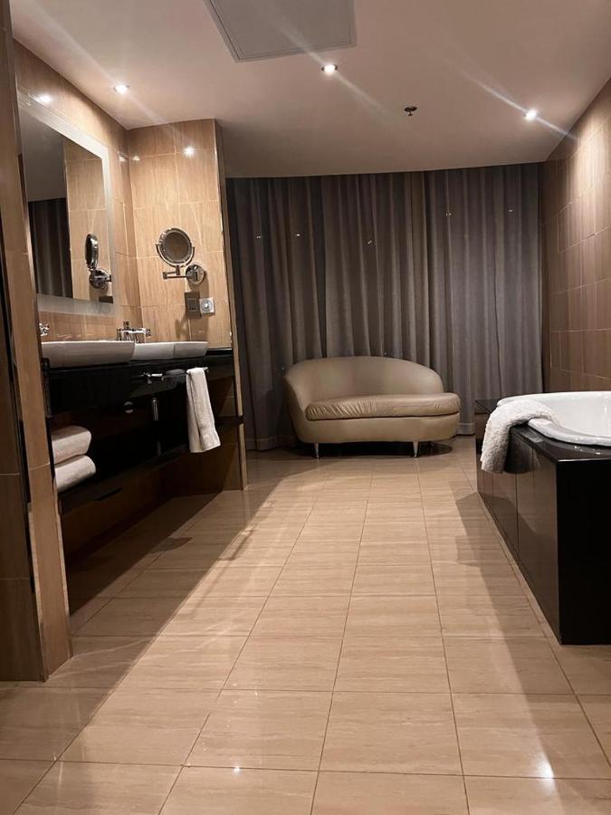 Hotel Pearl Of Africa