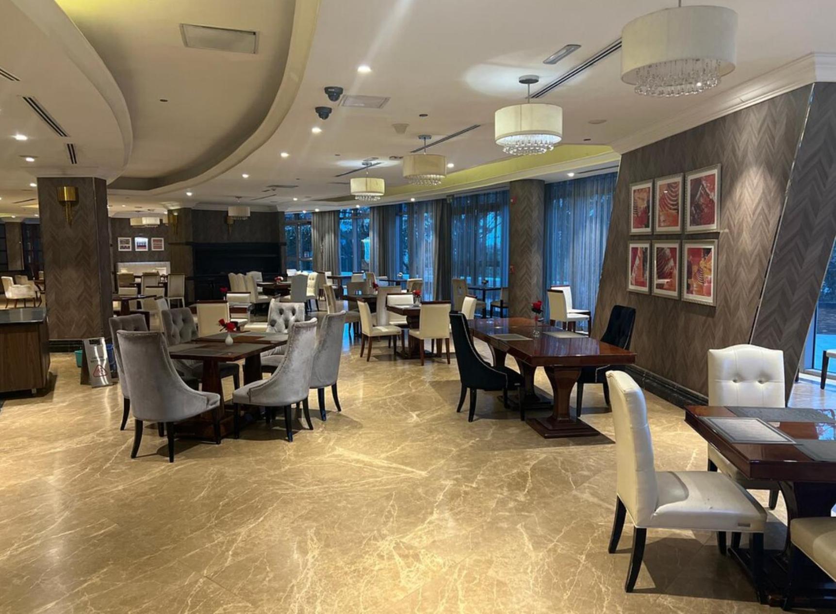Pearl Of Africa Hotel 5*