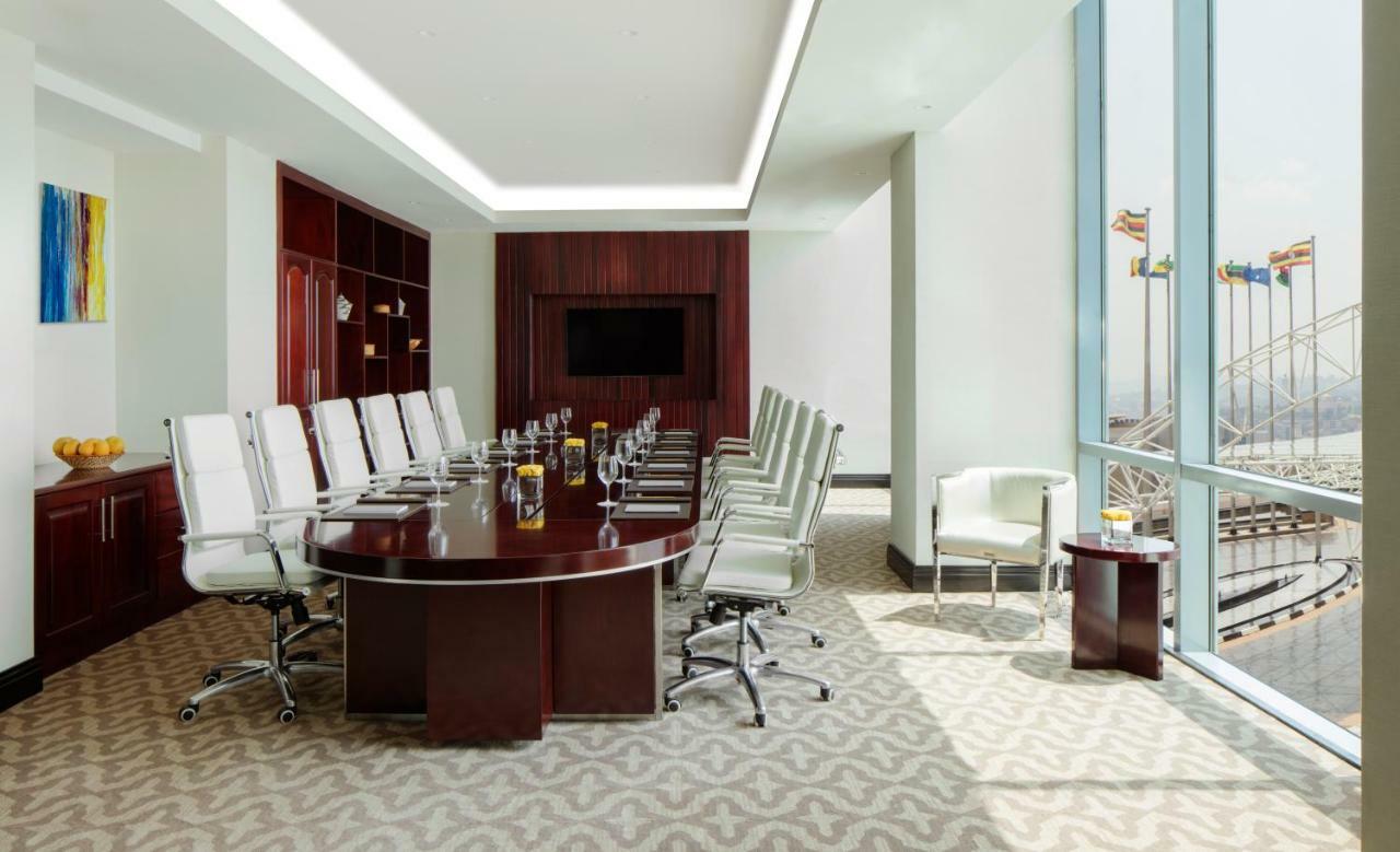 Hotel Pearl Of Africa